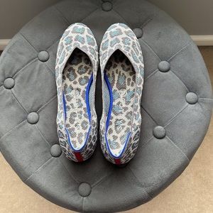 Rothys ✨Rare ✨Grey Spotted Leopard Sustainable